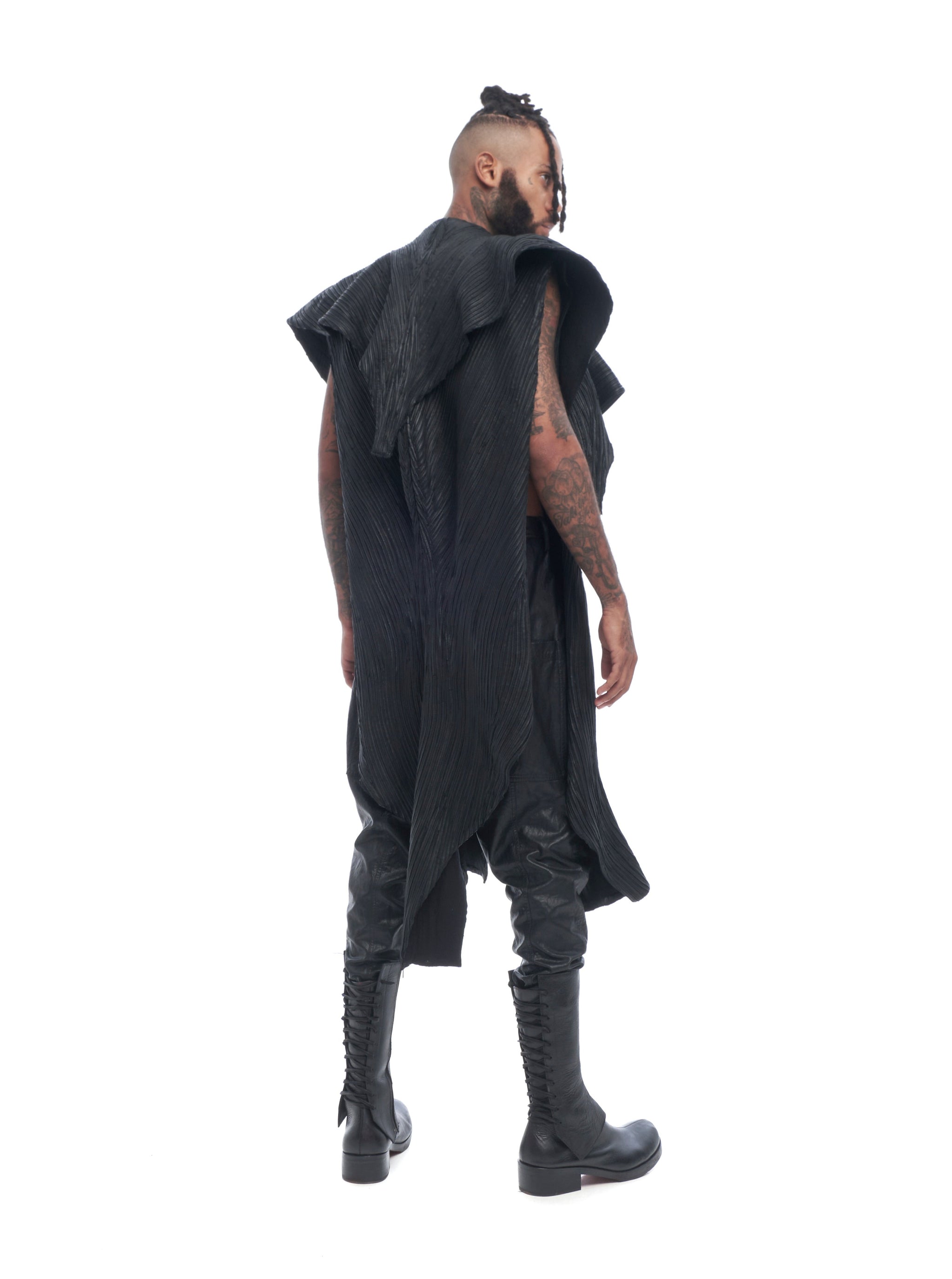 ARCEMIS MEN'S LEATHER CAPE GELAREH1