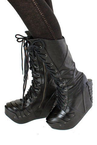 Rooster Tail Boots - GELAREH